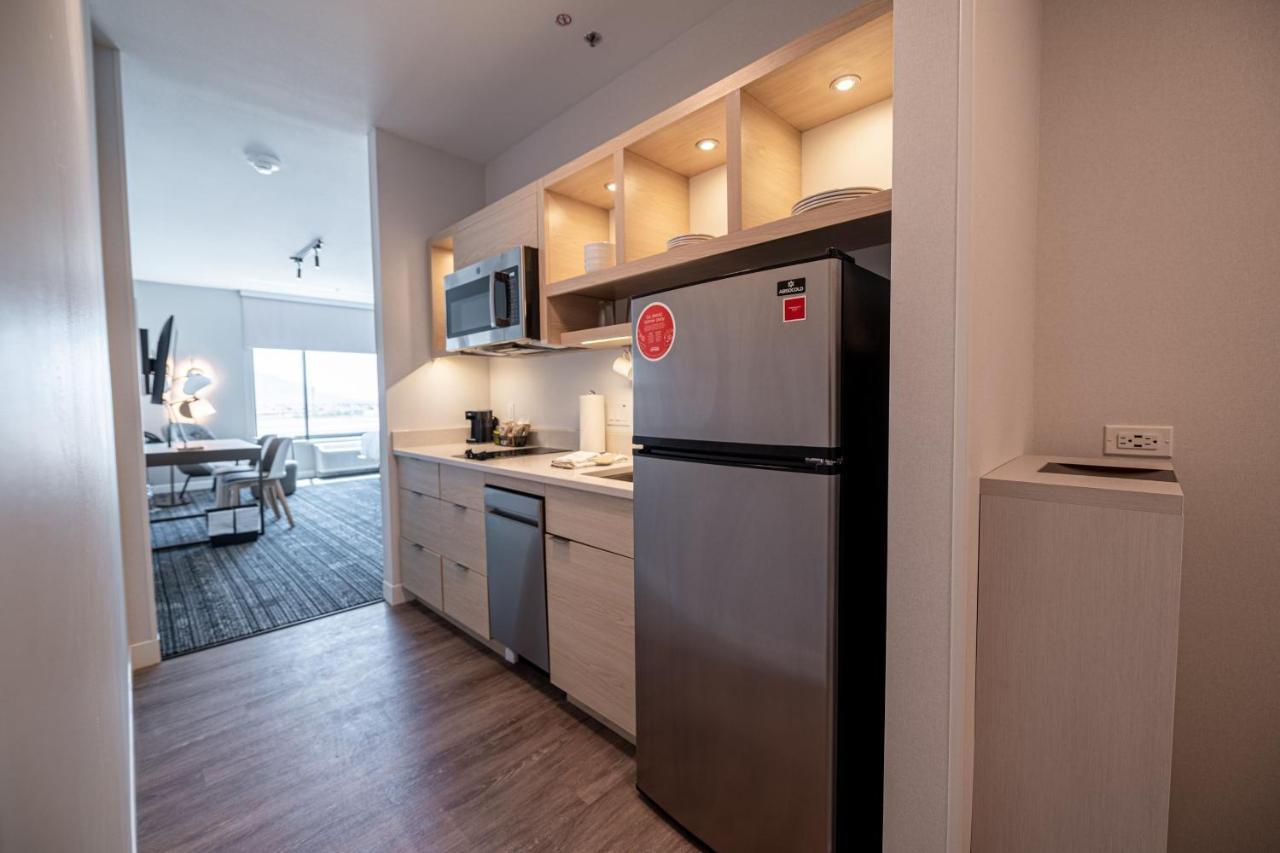 Towneplace Suites By Marriott Las Vegas North I-15 מראה חיצוני תמונה